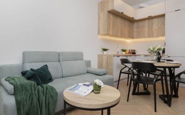 Krochmalna Apartment Warsaw by Renters