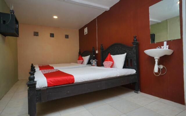 OYO 927 Carina Hotel