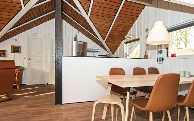6 Person Holiday Home in Ansager