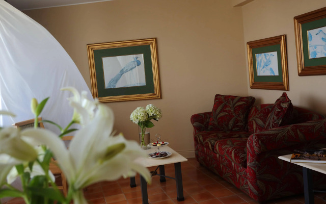 Suites del Bosque Hotel