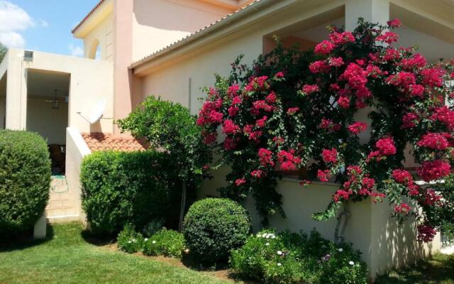 Celestial Azure Villa, your Athenian Country House Retreat