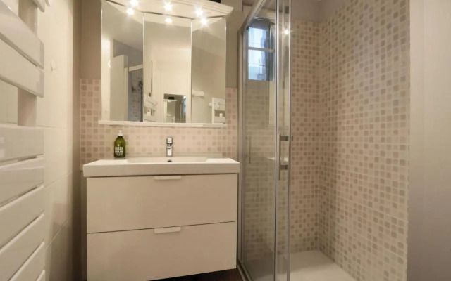 Beautiful and spacious T2 #Tours #Halles #Courtyard