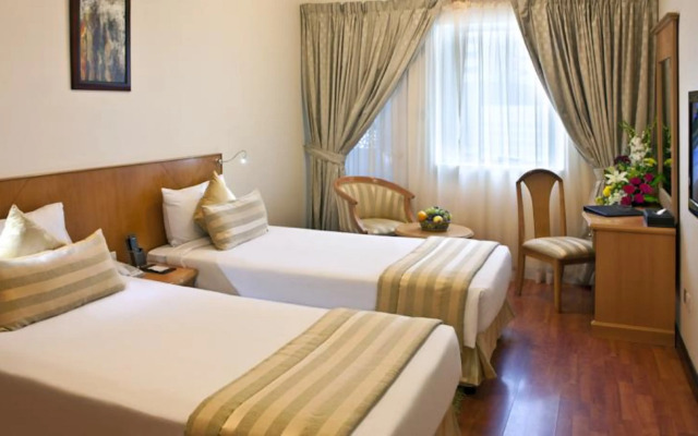 Landmark Plaza Hotel