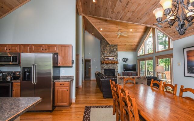 Glass Mountain Lodge 5 Bedroom House