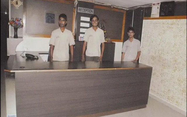 OYO 2252 Hotel Mukund