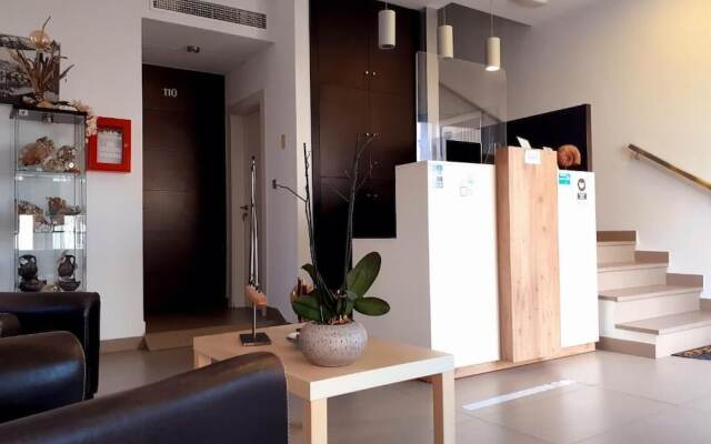 Hotel Alboran