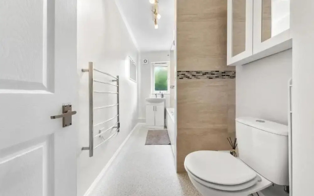 Cosy London Apartment Near Canary Wharf