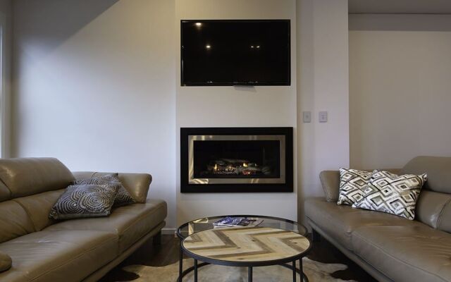 Ranginui at Lake Tekapo