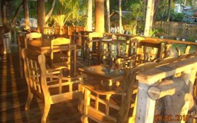 Algen's Dive Resort