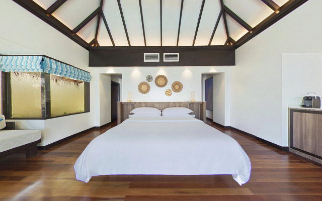 Sheraton Maldives Full Moon Resort & Spa