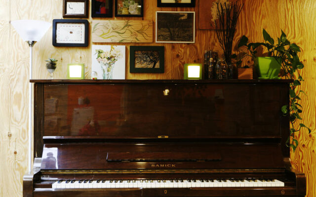 Travelers Planet Studio Type Hostel