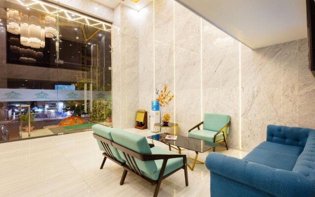 Crown Hotel Nha Trang