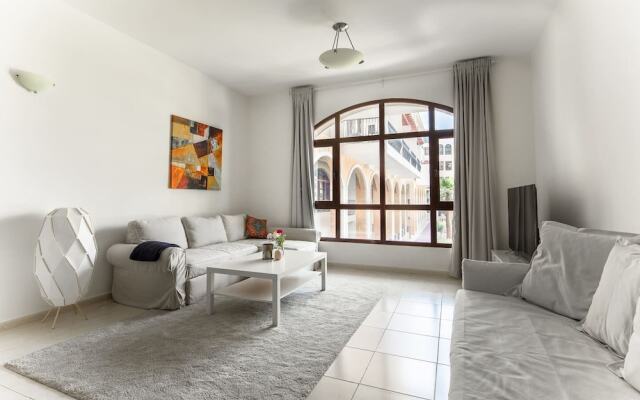 Spacious 1BR in Heart of JVC