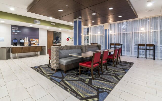 Holiday Inn Express Villa Rica by IHG
