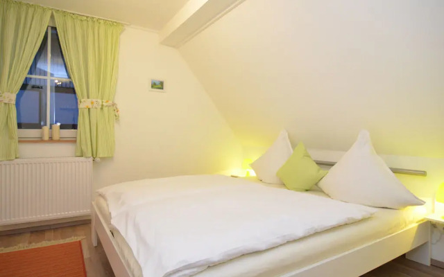 Spacious Holiday Home With Terrace - Cottages_and_Houses in Schmallenberg - Photo 2