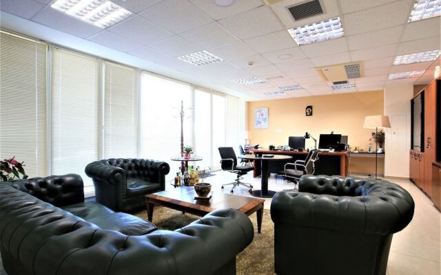 GK Airport Suites - Free Shuttle