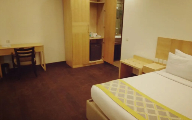 Stately Suites NH 8