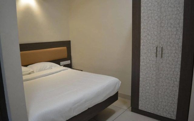 Hotel Sownthariyam