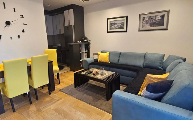 Apartment M