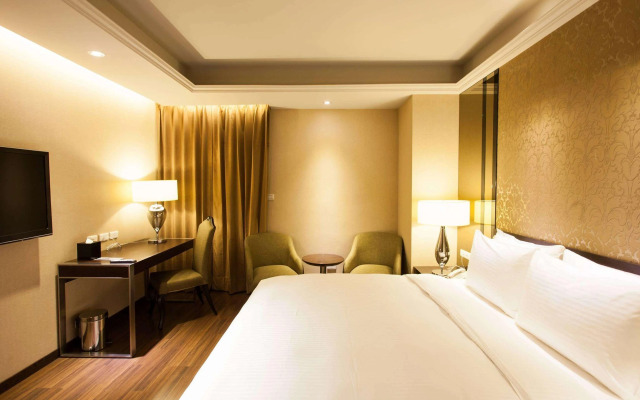 CHECK inn SELECT Hualien LinSen