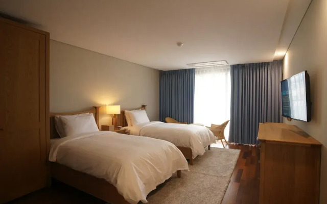 Ille Inn Hotel