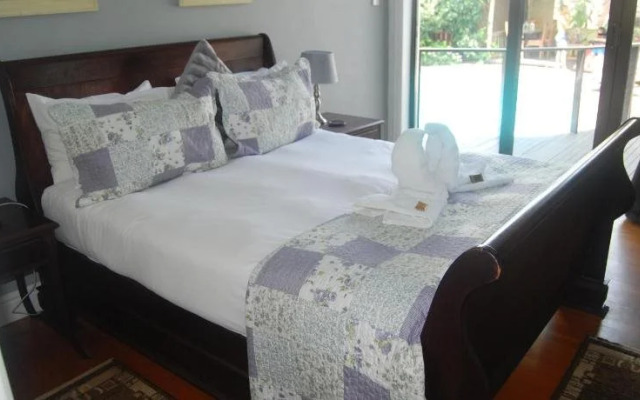 Riverside de Charmoy Estate Guest House