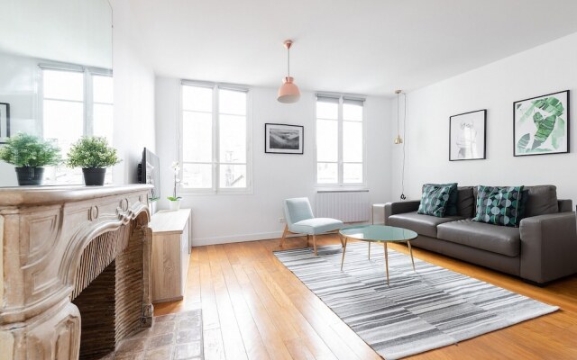 Sorbonne - Luxembourg Gardens Apartment