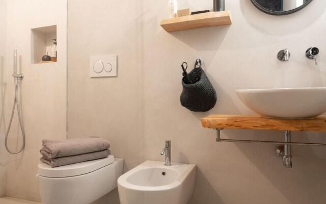 Officine Cavour Apartments