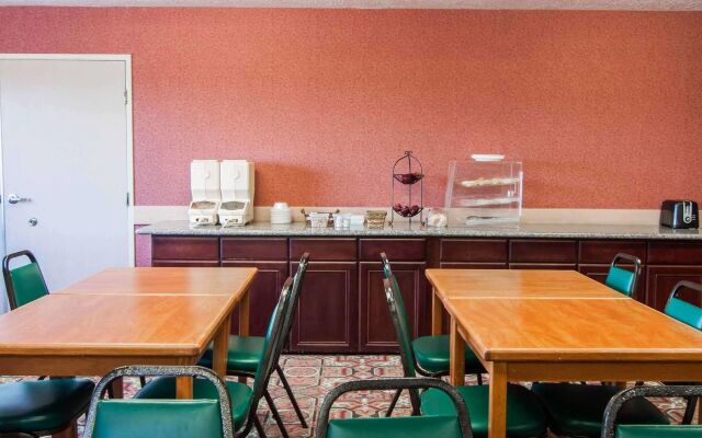 Bridgeway Inn & Suites Sublimity