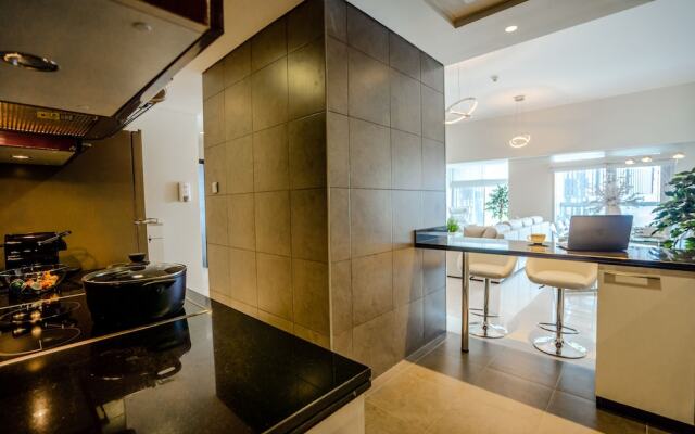 Nasma Luxury Stays - Cayan Tower