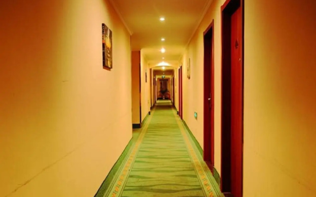 GreenTree Inn Lianyungang Ganyu South Station Express Hotel
