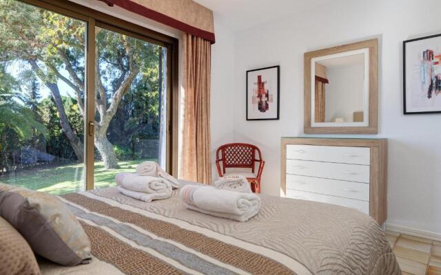 Villa with private pool and garden in Marbella