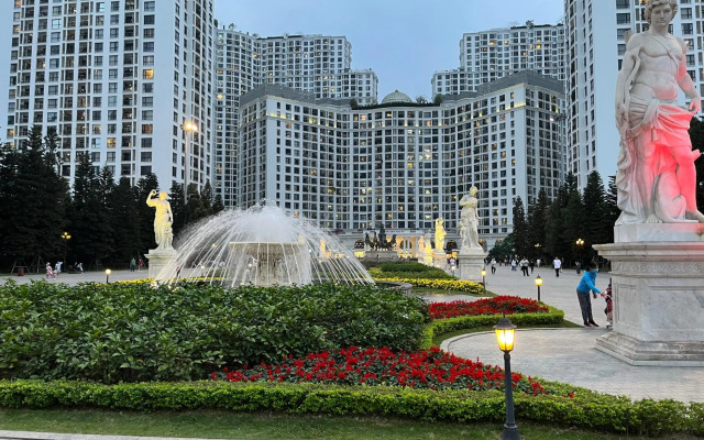 Vinhomes Royal City Luxury Apartment 2 Br