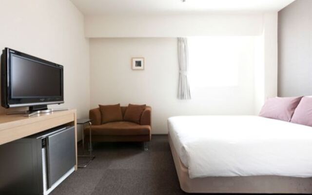 Hotel day by day
