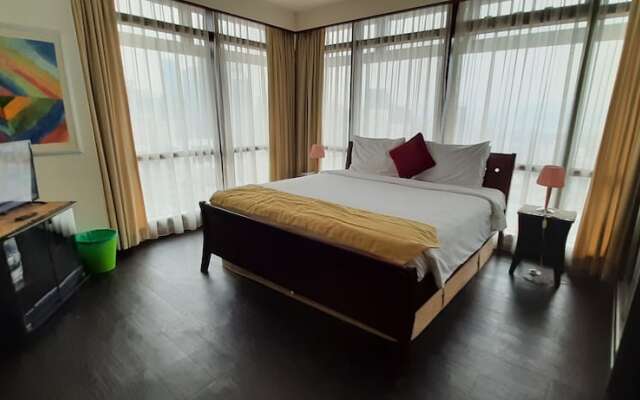 Times Square by Rihanna Service Suite