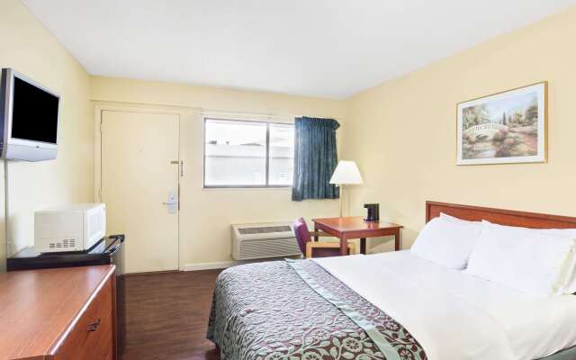 Days Inn by Wyndham Athens