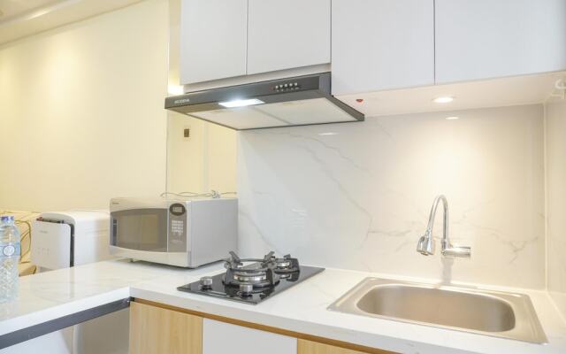 Strategic And Best Deal 2Br Bassura City Apartment Near Mall