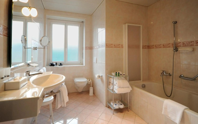 Best Western Hotel Bellevue Au Lac