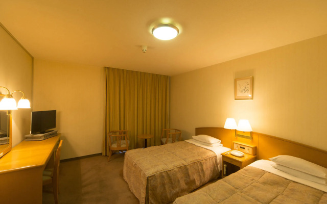 Sky Hotel Uozu Annex