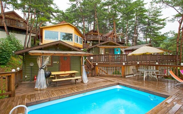 Fairy Tale Hut Pension