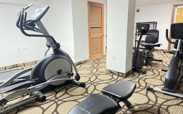 Clarion Inn & Suites and Convention Center