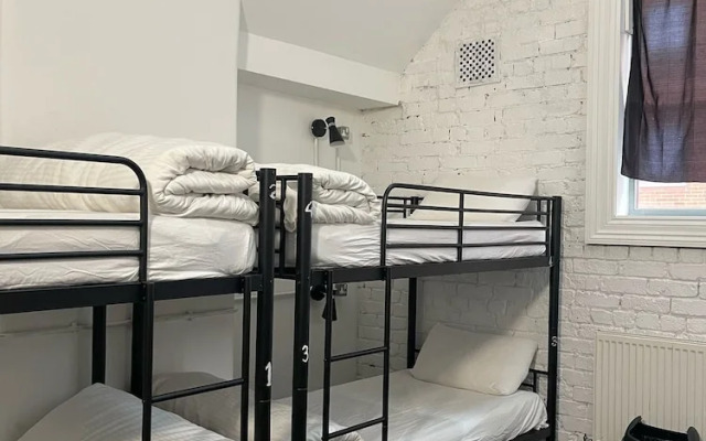 Rahman Hostel - Manchester