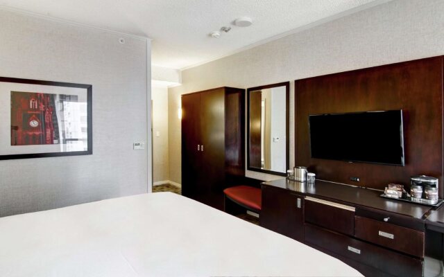 DoubleTree by Hilton Hotel Toronto Downtown