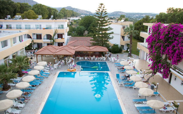 Euroxenia Marathon Hotel