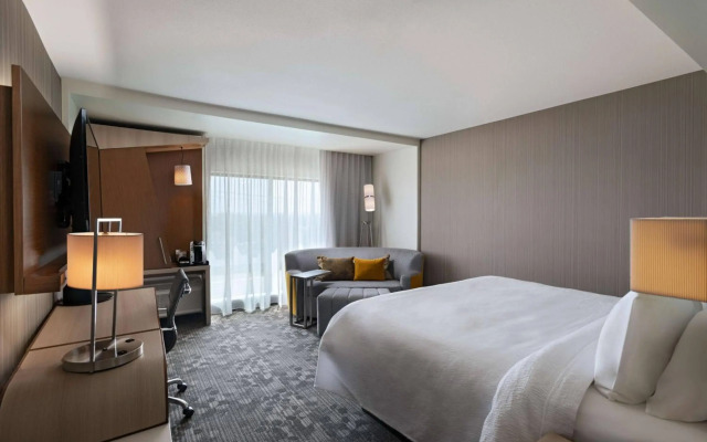 Courtyard by Marriott Dallas Grand Prairie