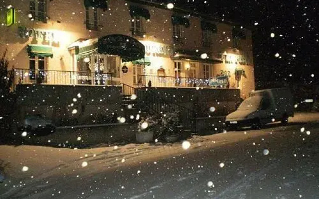 hotelImage