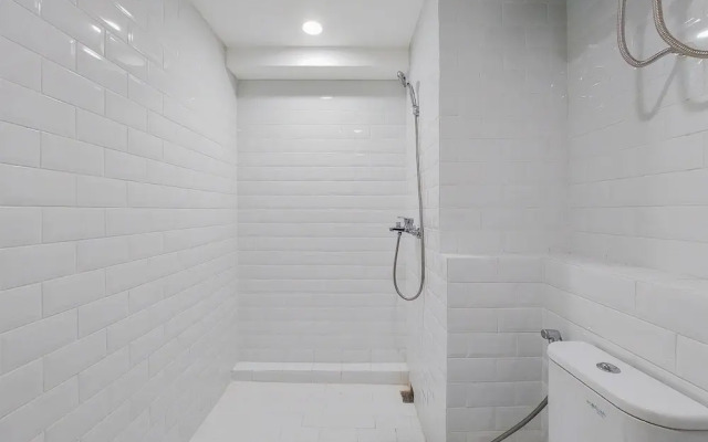 Spacious And Elegant 3Br Loft At Kingland Avenue Apartment