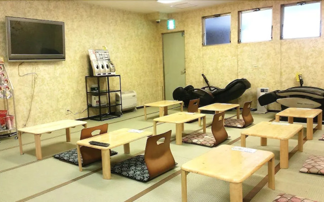 Capsule Hotel Noble
