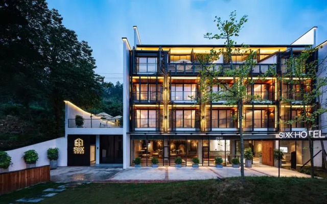 Zhangjiajie SIXX Hotel