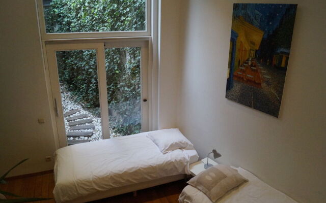 The Captaincy Guesthouse Brussels